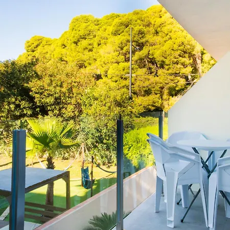 Hotel Checkin Flamingo