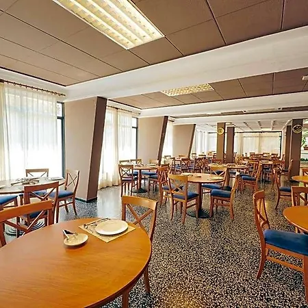 Checkin Flamingo Hotel 3*