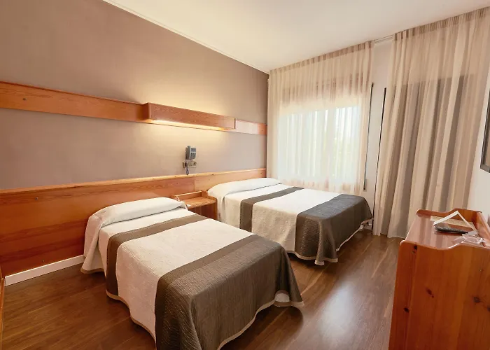 Hotel Checkin Flamingo 3*